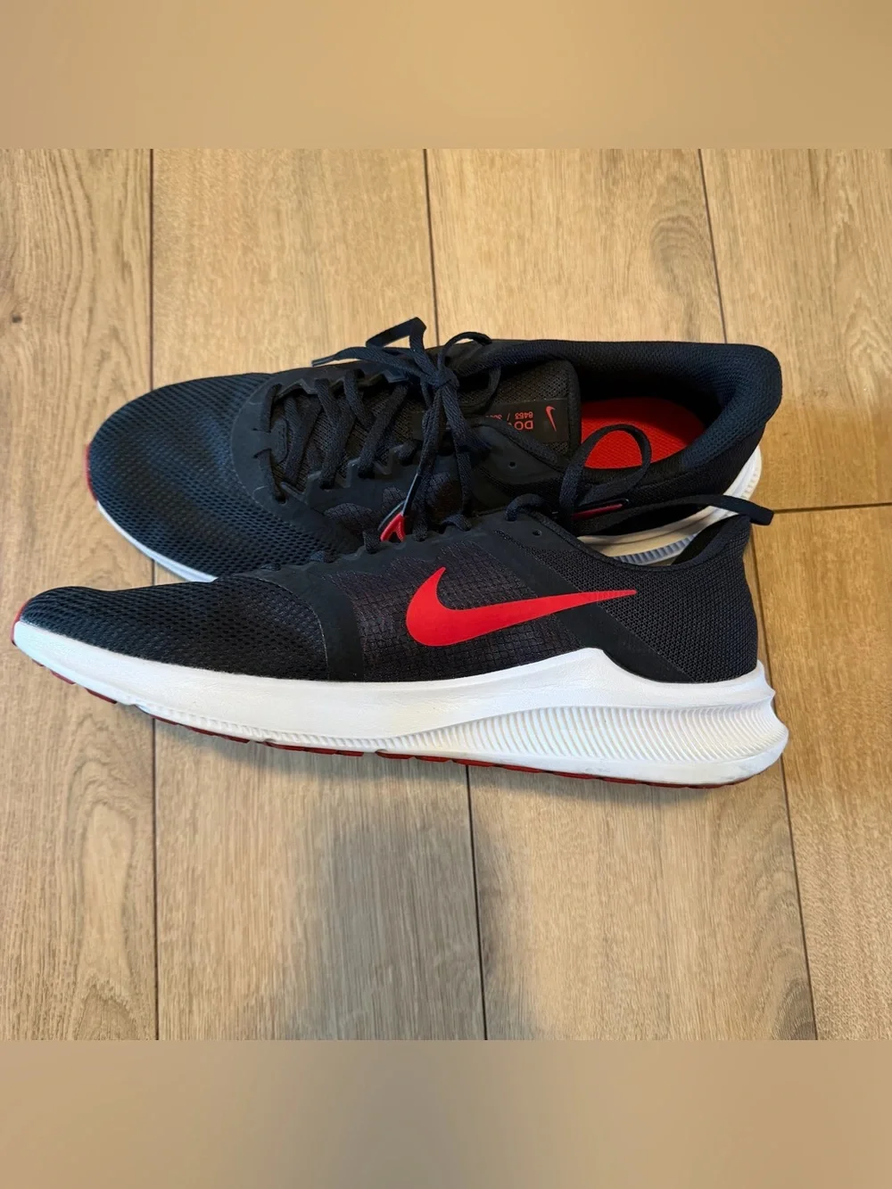 NIKE DOWNSHIFTER 12 MEN'S RUNNING SHOE.